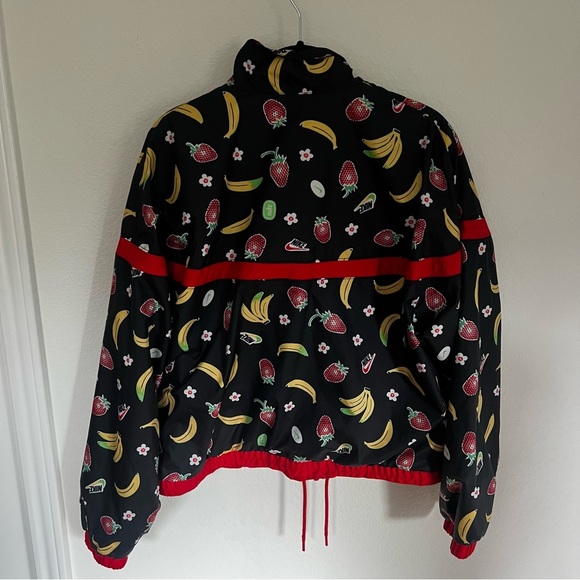 Nike Strawberry Banana Fruit Medium Windbreaker Track Jacket - Picture 2 of 7
